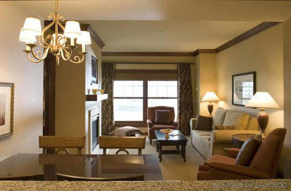 Elkhart Lake Osthoff Resort מראה חיצוני תמונה