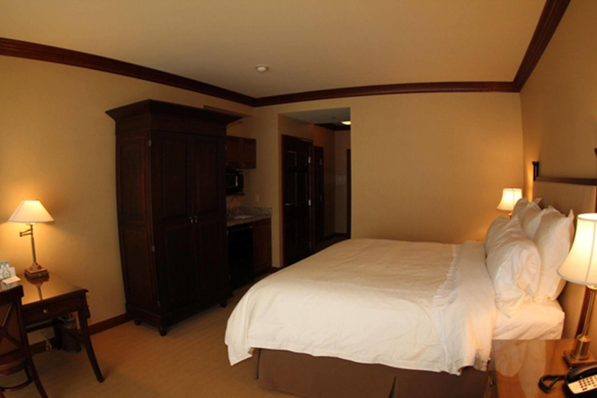 Elkhart Lake Osthoff Resort מראה חיצוני תמונה