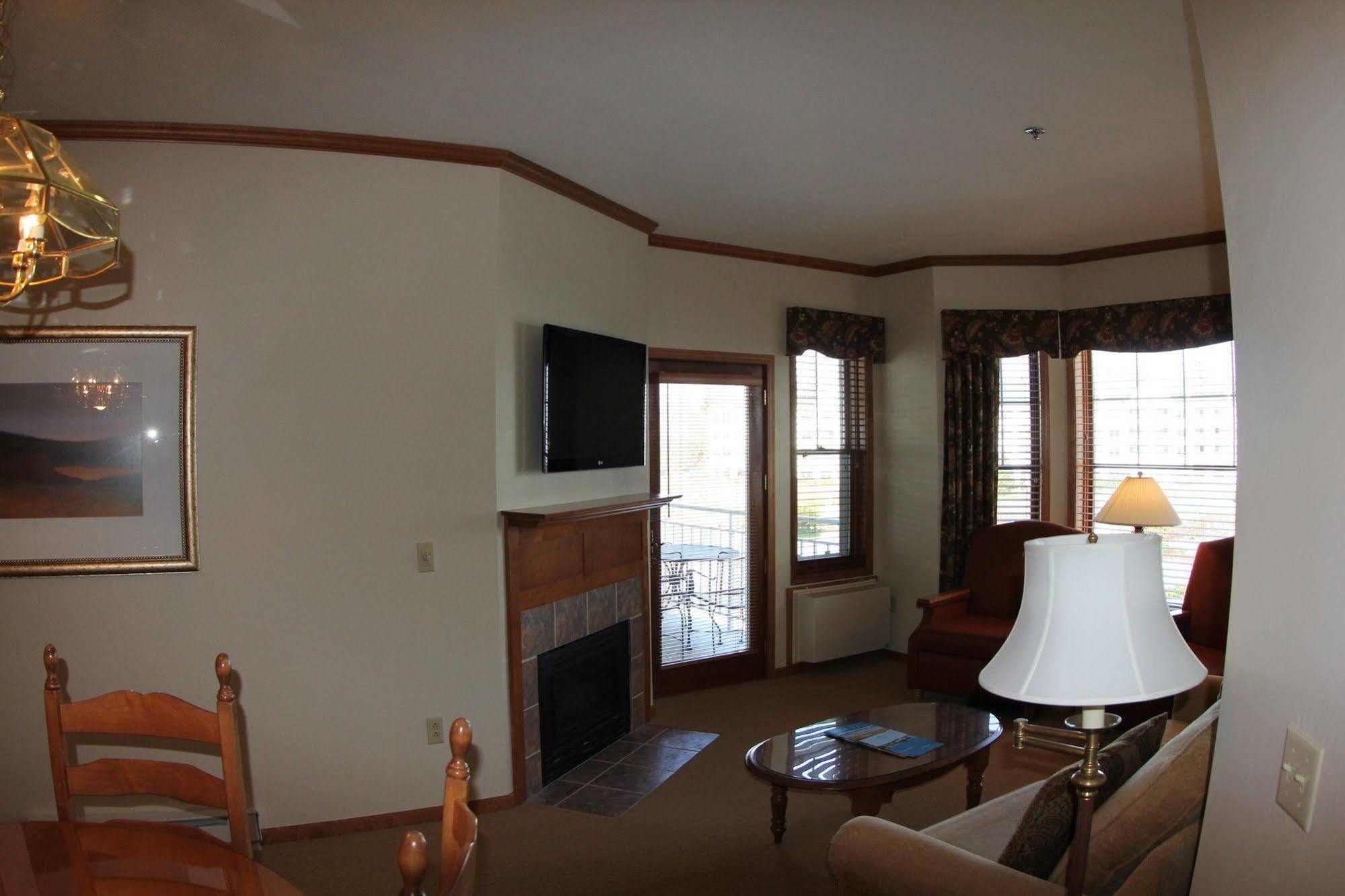 Elkhart Lake Osthoff Resort מראה חיצוני תמונה